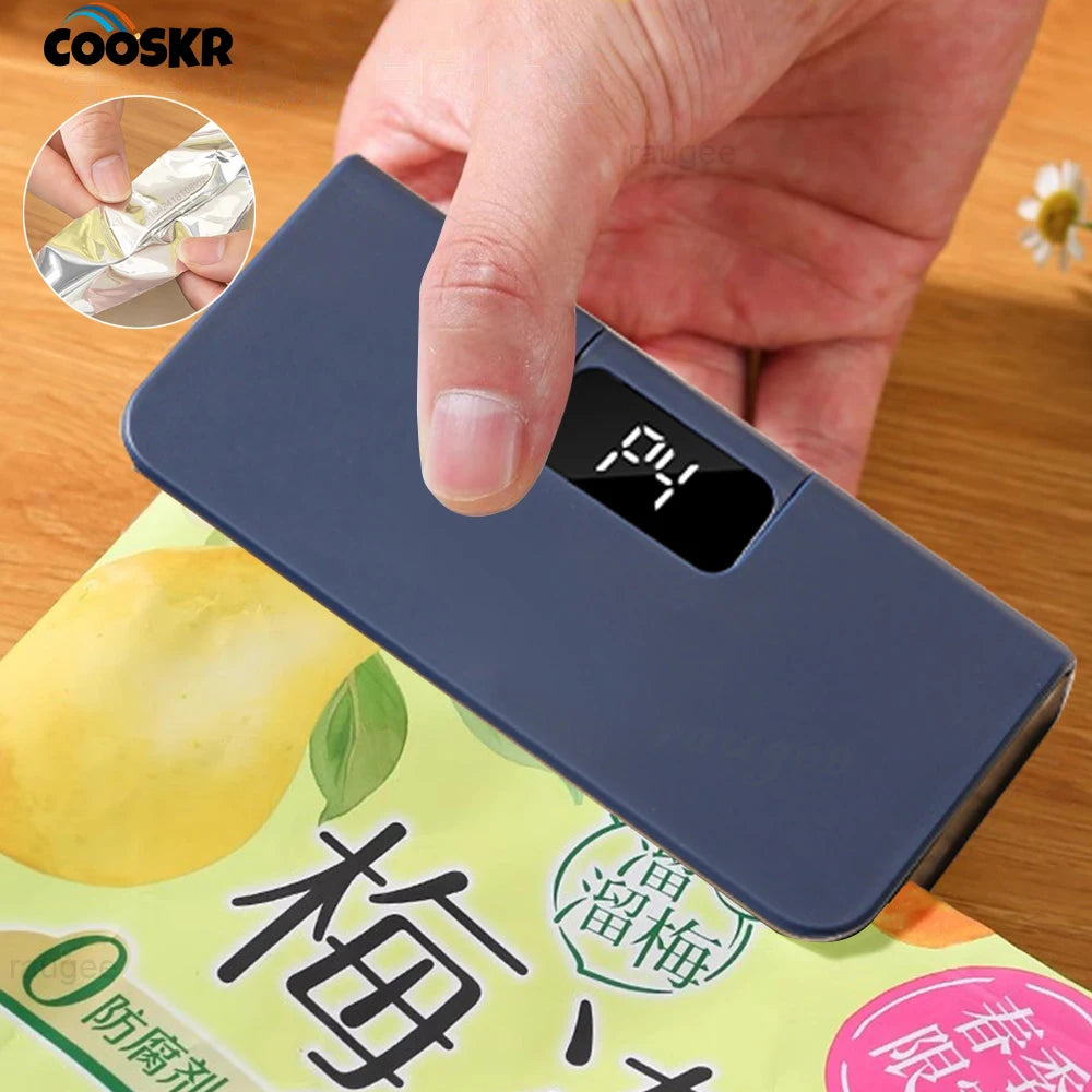 Mini Sellador y Cortador de Bolsas 2 en 1 COOSKR (Recargable con Pantalla LED)